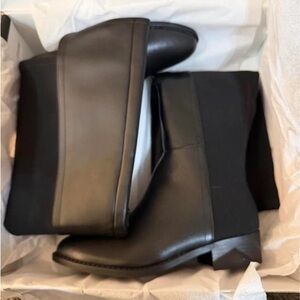 Women's Black Mid-Calf Heeled Leather Boots